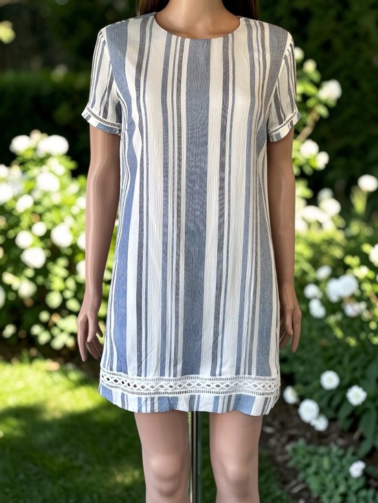 Lulus Dresses & Skirts - Lulus Blue & White Striped Shift Mini Dress XS Lined Rayon Coastal Boho